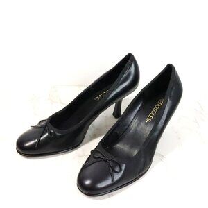 Aerosoles Women's 8.5M Preminition Black Leather Bow Slip On Heels w/ Defects